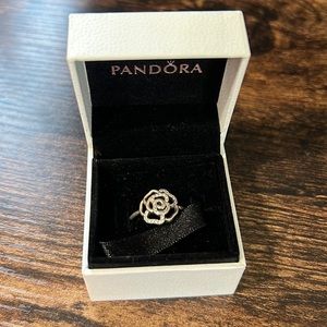 Beautiful rose Pandora ring